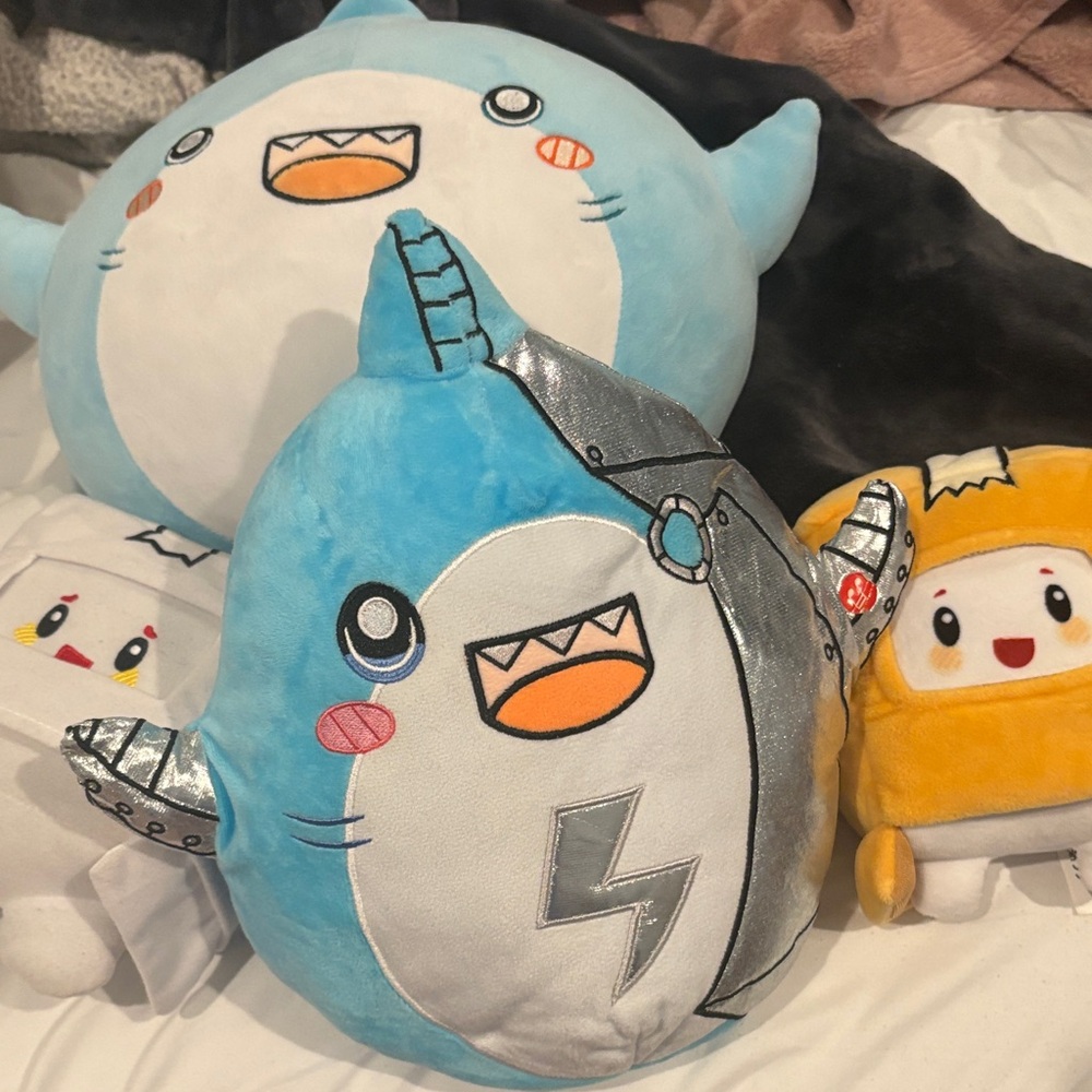 Lanky box plushies